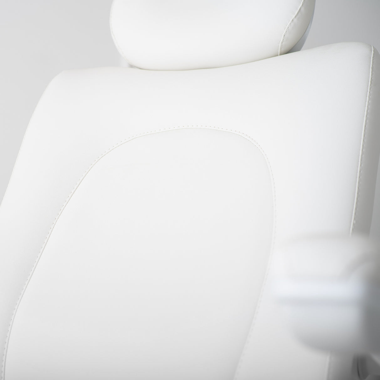 Kosmetikliege Elektrisch Sorina PRO 5 | Kosmetiksessel mit elektrischer Verstellung | Wiegefunktion | 3 Jahre Garantie