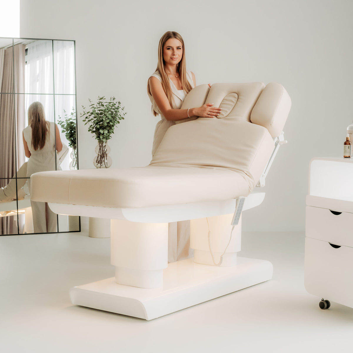 Melia – elektrische SPA-Liege mit Heizung und 4 Motoren | Habys