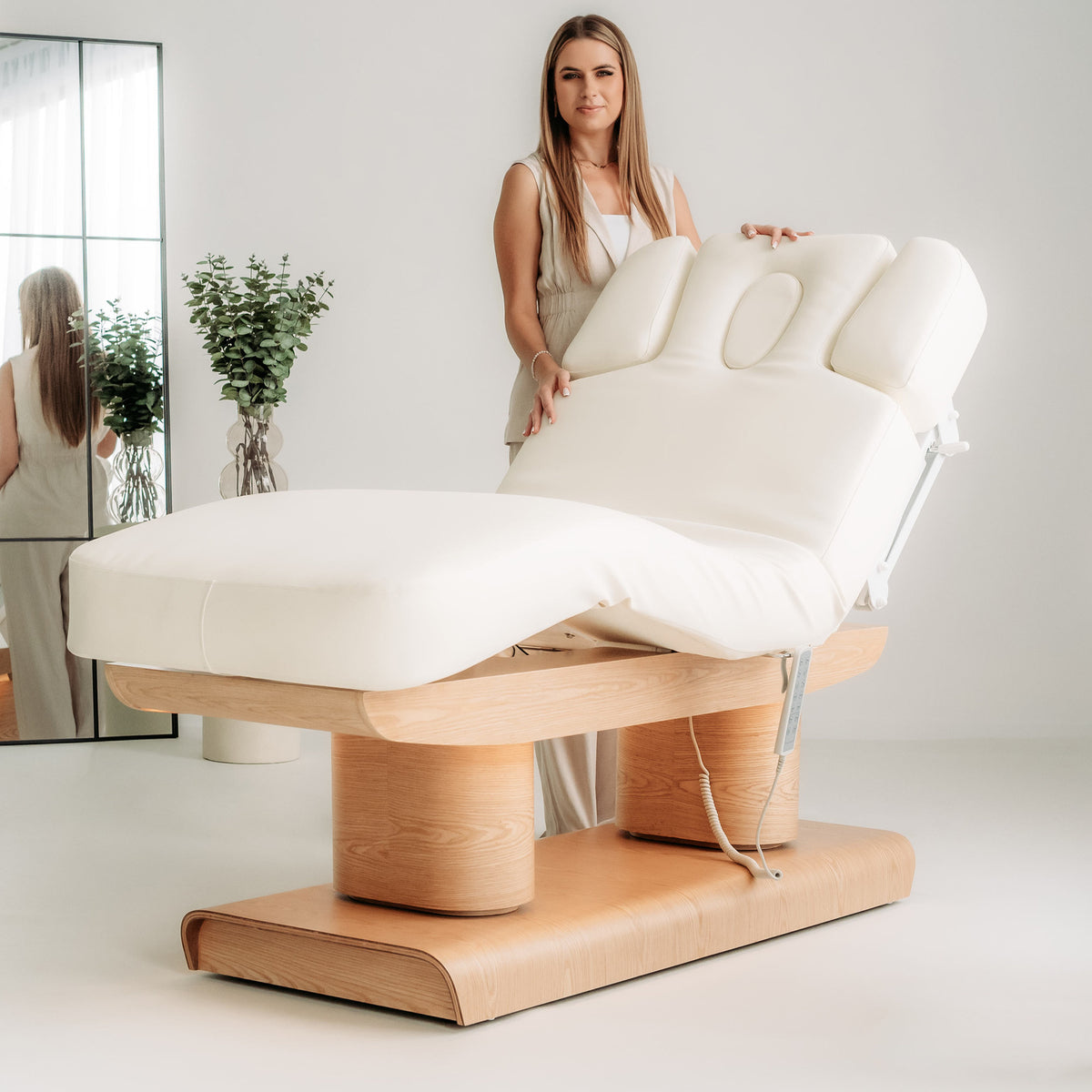 Melia – elektrische SPA-Liege mit Heizung und 4 Motoren | Habys