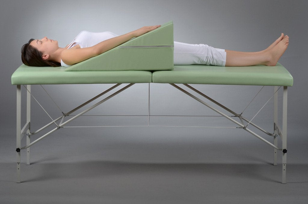 Lagerungskeil für Extremitäten bei Schwellungen | 70x24x30 | Polsterung Vinyl Flex