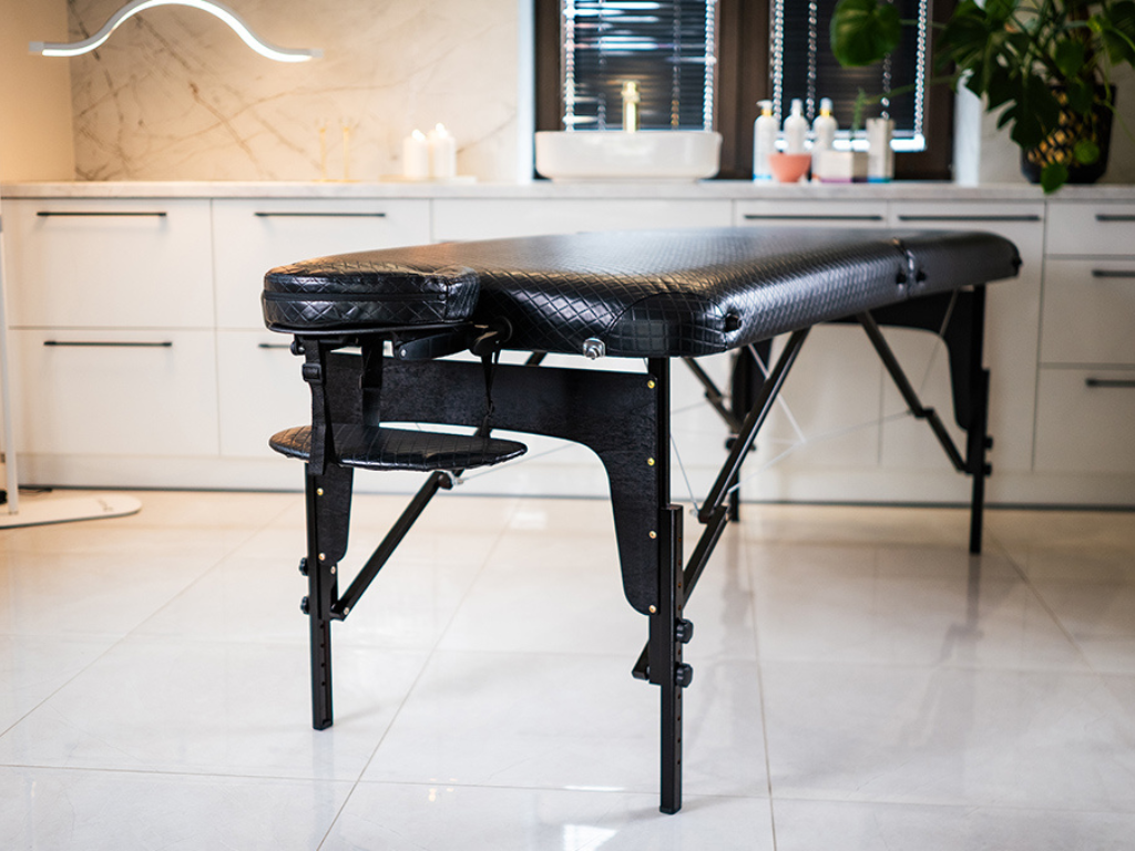 Klappbare Kosmetikliege – die ideale Lösung für mobile Beauty-Spezialisten