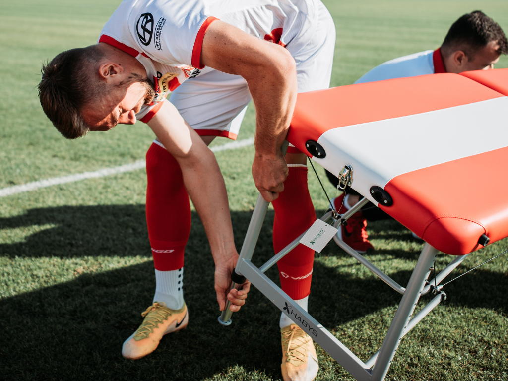 Massageliege für die Arbeit mit Sportlern