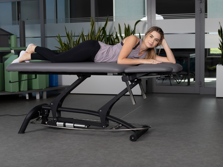 Elektrische Massageliege: Platzersparnis durch innovative Lösungen