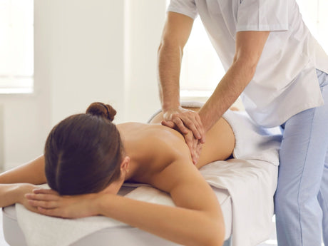 Ergonomie und Komfort: Warum ist ein elektrischer Massagetisch die bessere Wahl?