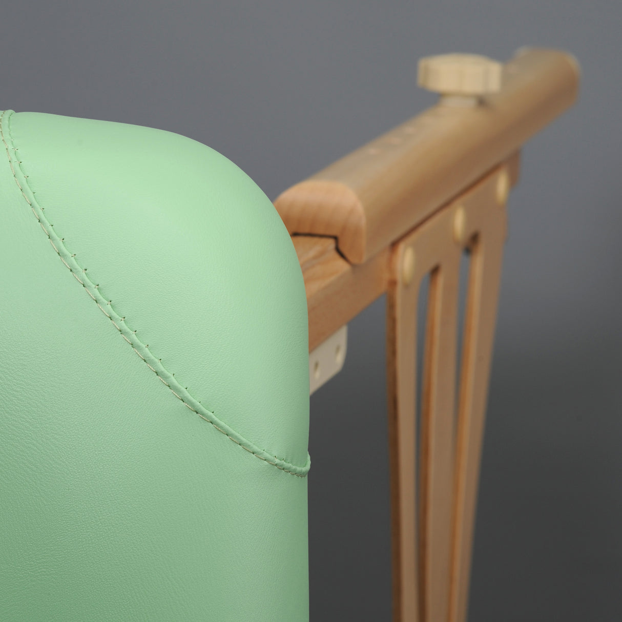 Massageliege Klappbar Panda Plus | Kosmetikliege | 70 cm | Grün