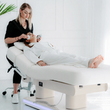 Kosmetikliege Elektrisch mit Heizung Eterna | 4 Motore  | für Premium-Studios | 3 Jahre Garantie
