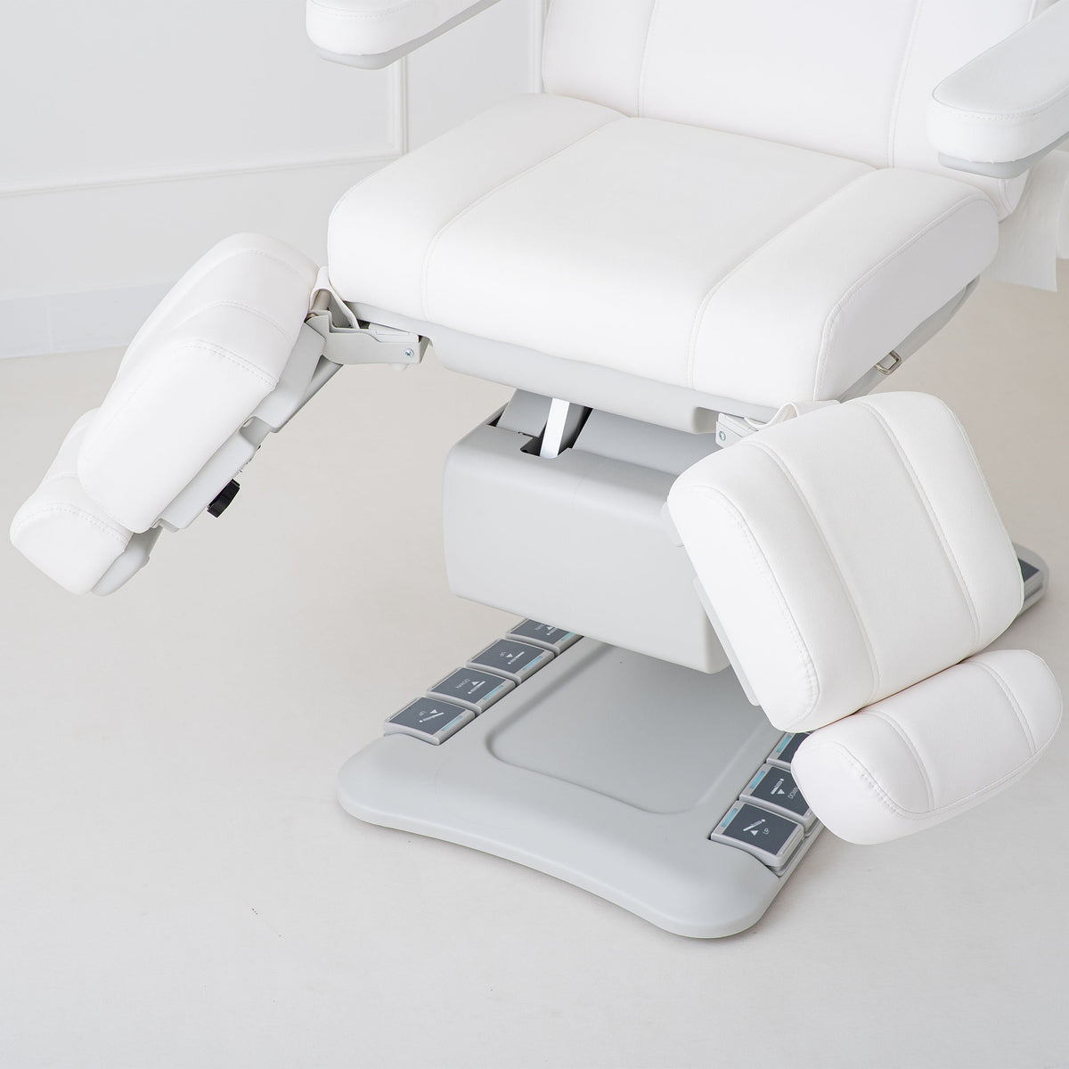 Habys Elektrischer Podologiestuhl Evia Lift P | Kosmetikliege für Podologie, Pediküre, Praxen für ästhetische Medizin sowie Kosmetik- und Beautysalons | 3 Jahre Garantie