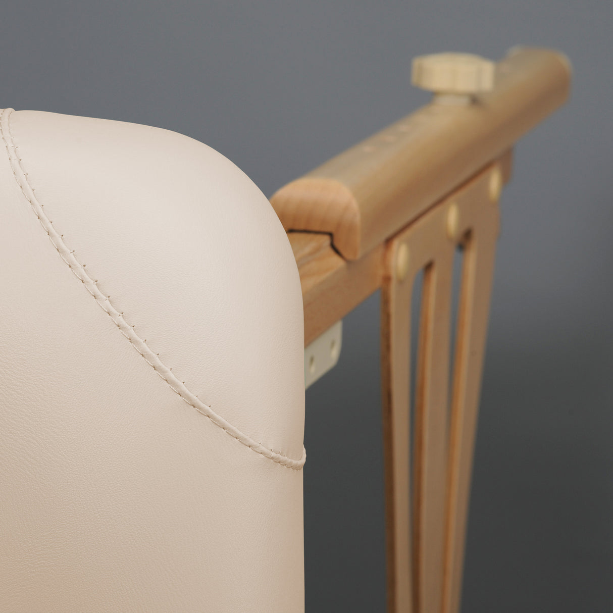 Massageliege Klappbar Xena | 70 cm | Beige